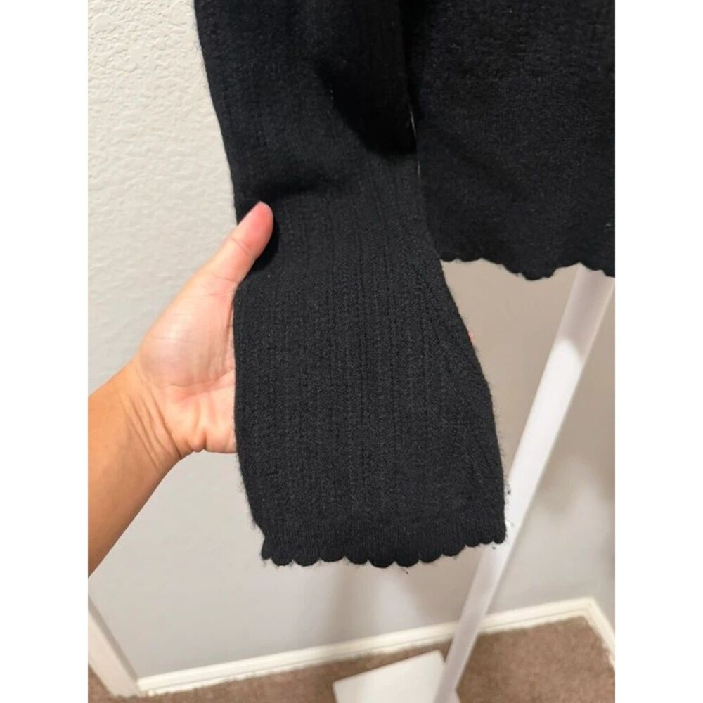 Cashmere Sweater - Picture 5 of 5